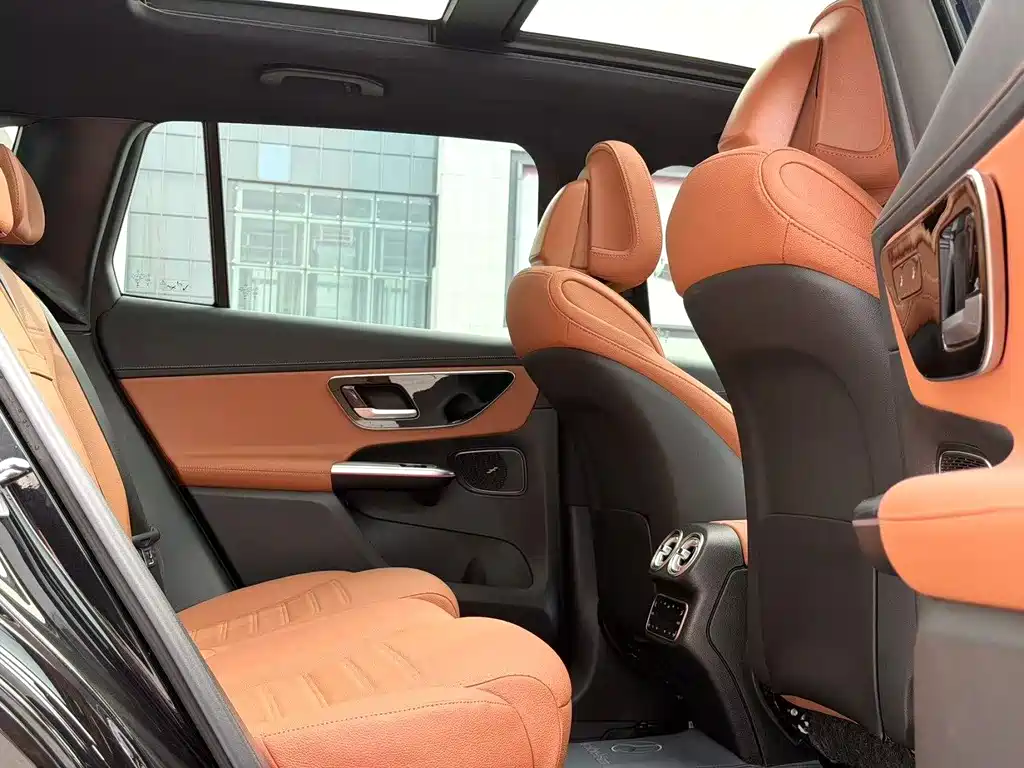 Mercedes-Benz GLC — миниатюра 11