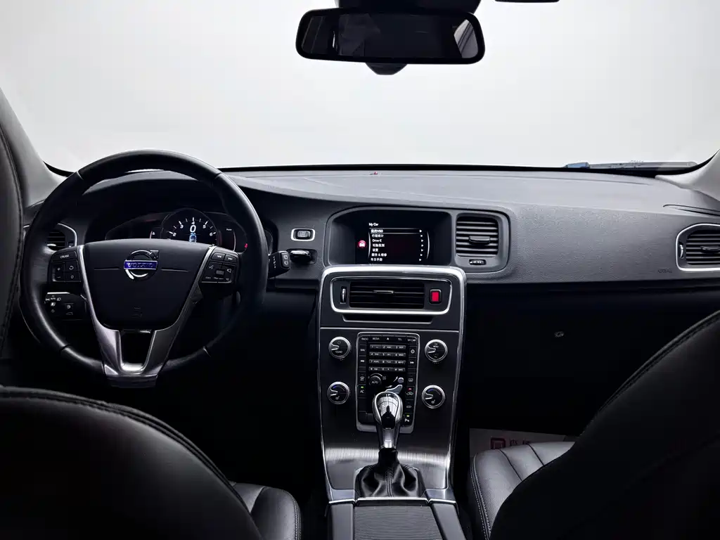 Volvo V60 — миниатюра 18