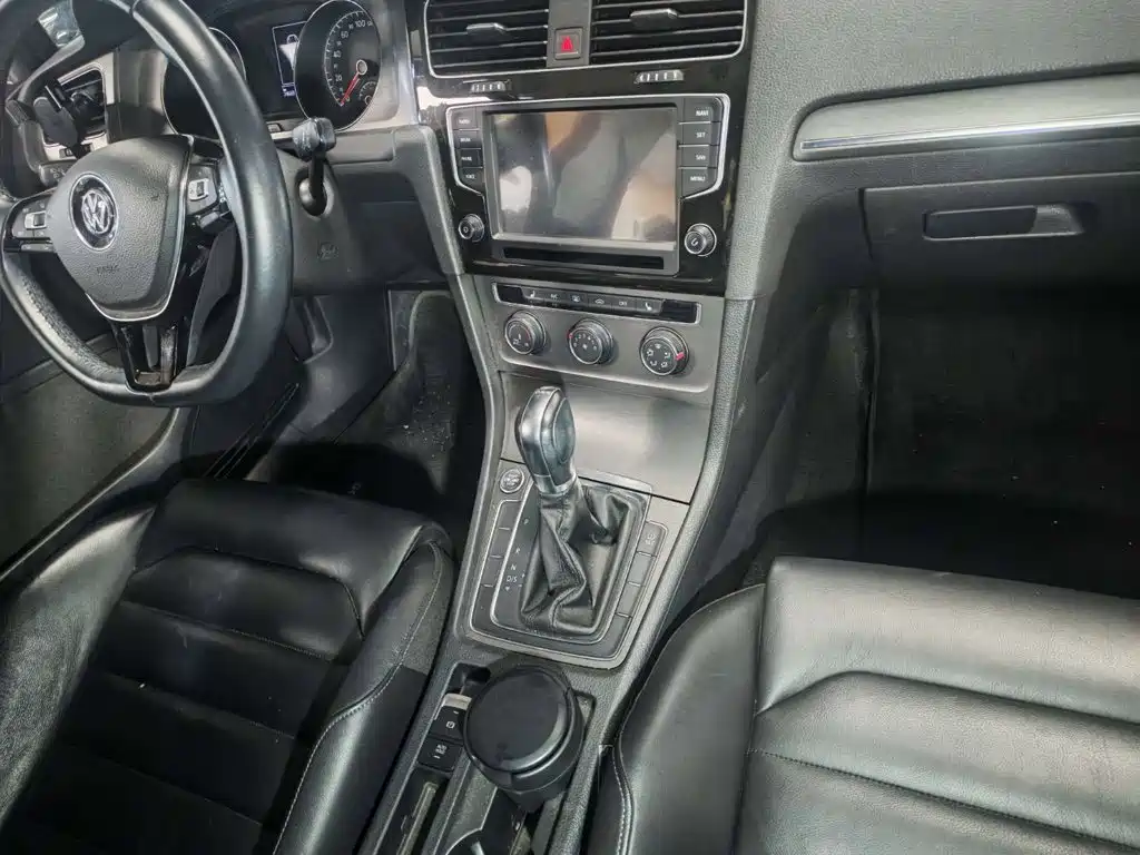 Volkswagen Golf — миниатюра 8