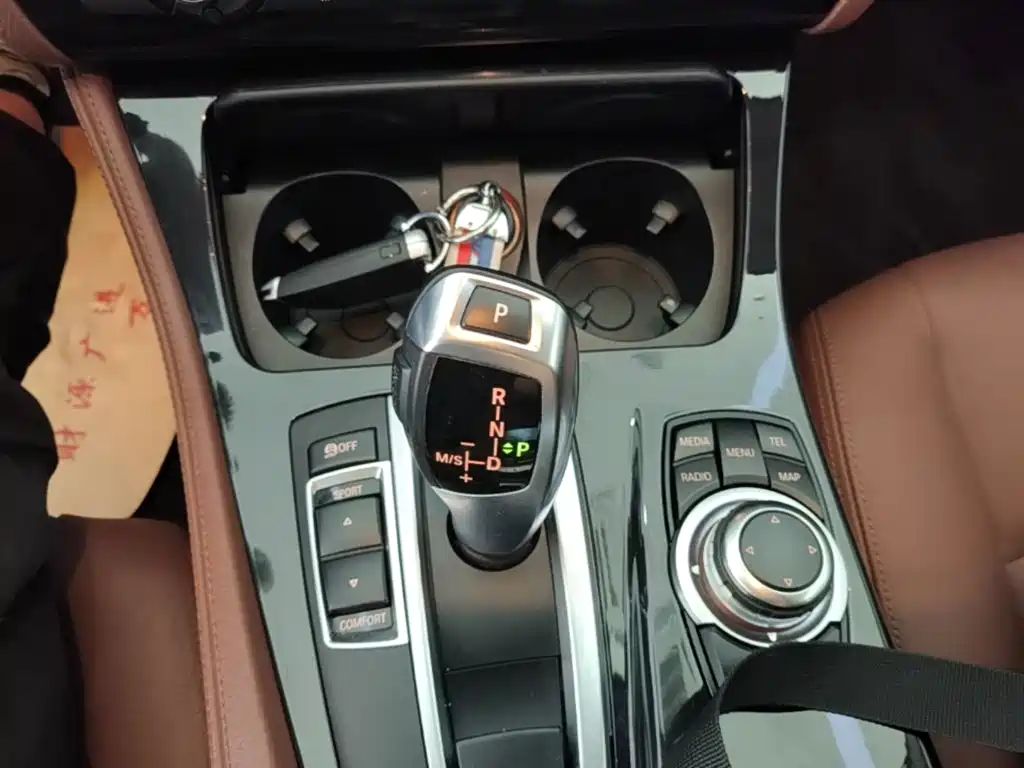 BMW 5 Series (Import) — миниатюра 14
