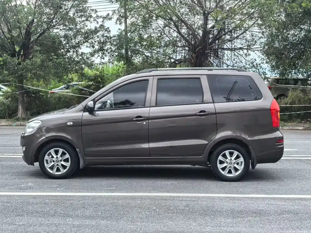 Fengguang Fengguang 330 — миниатюра 3
