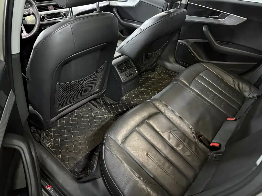 Audi A4L 2018 30 40 TFSI Fashion