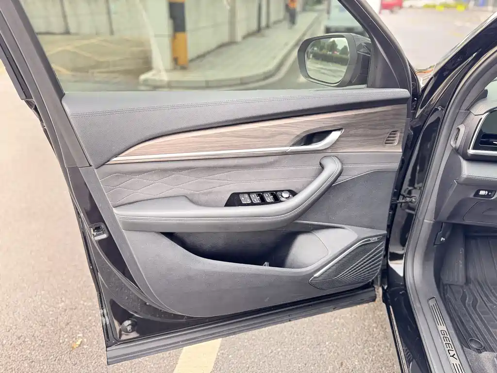 Geely Monjaro L 2025 2.0TD AT
