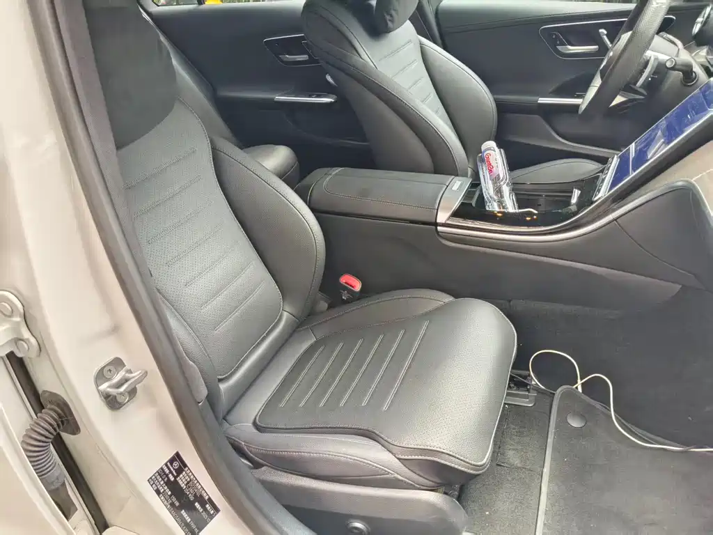 Mercedes-Benz C-Class — миниатюра 9