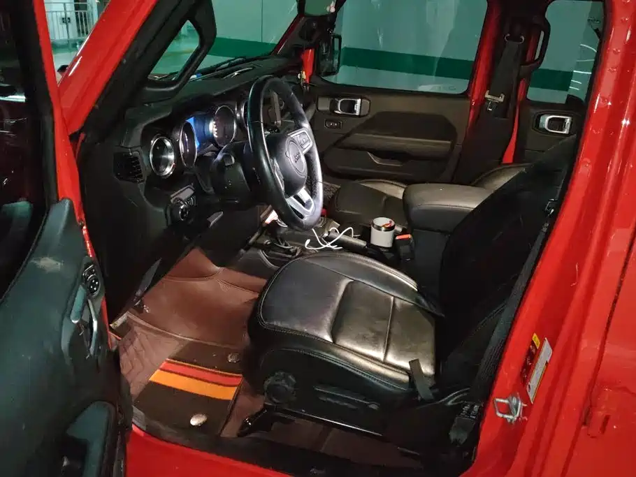 Jeep Wrangler — миниатюра 9