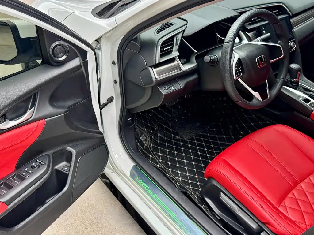 Honda Civic — миниатюра 10
