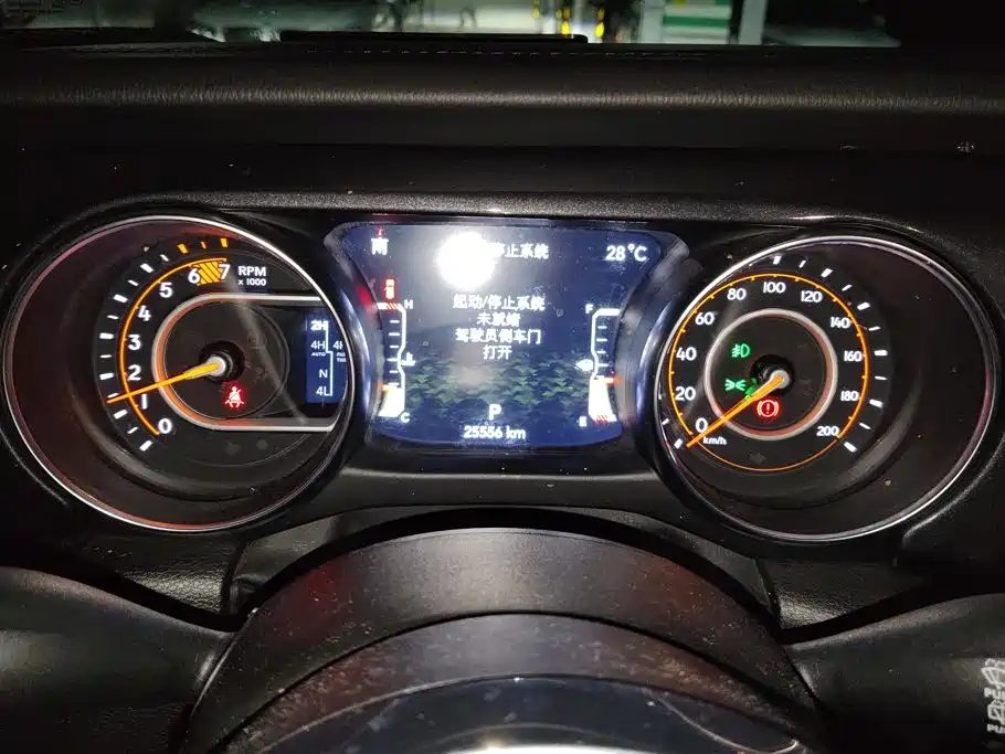 Jeep Wrangler — миниатюра 14
