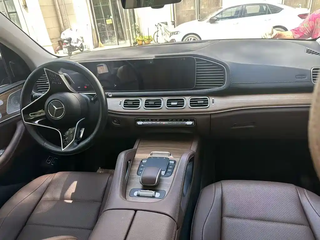 Mercedes-Benz GLE New Energy — миниатюра 3