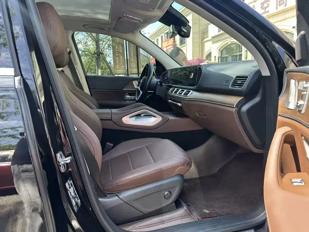 Mercedes-Benz GLE New Energy — миниатюра 4