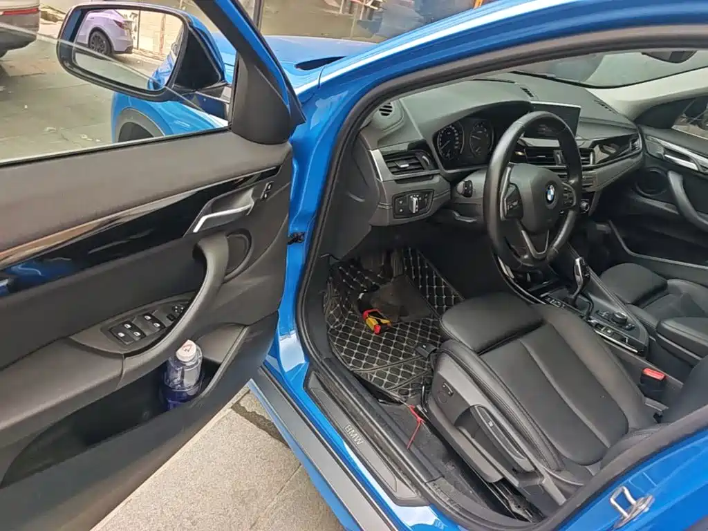 BMW X2 (Import) — миниатюра 16