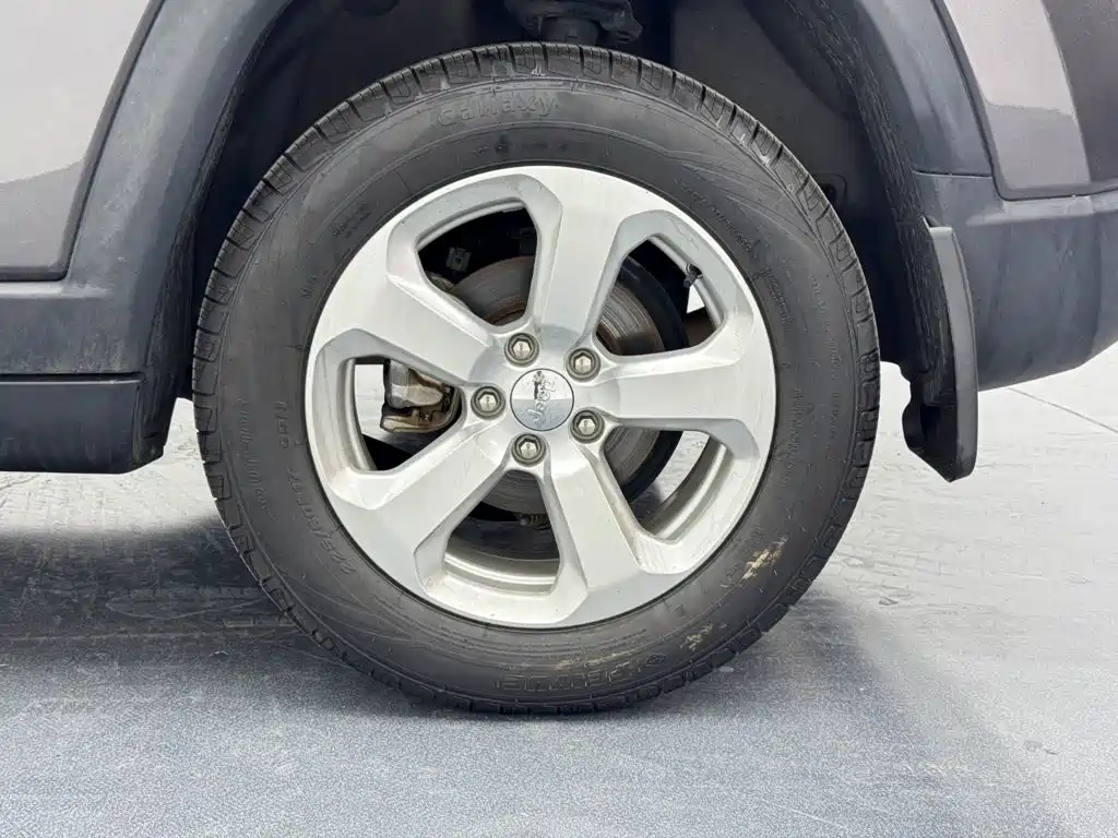 Jeep Compass — миниатюра 17