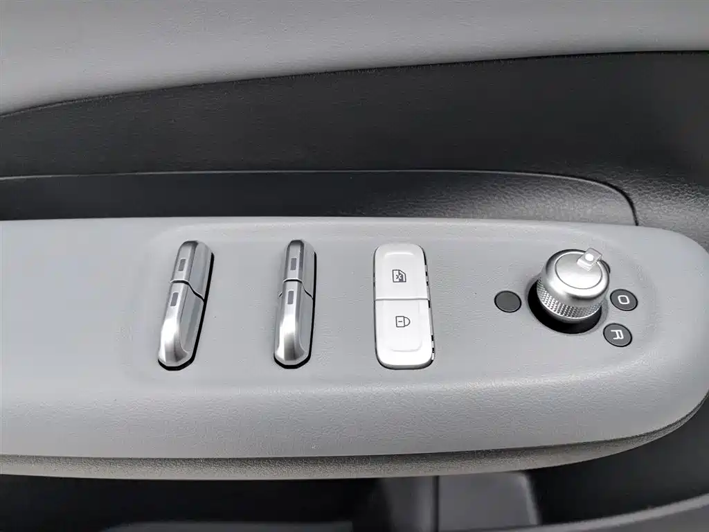Dongfeng 01 2024 330 Air