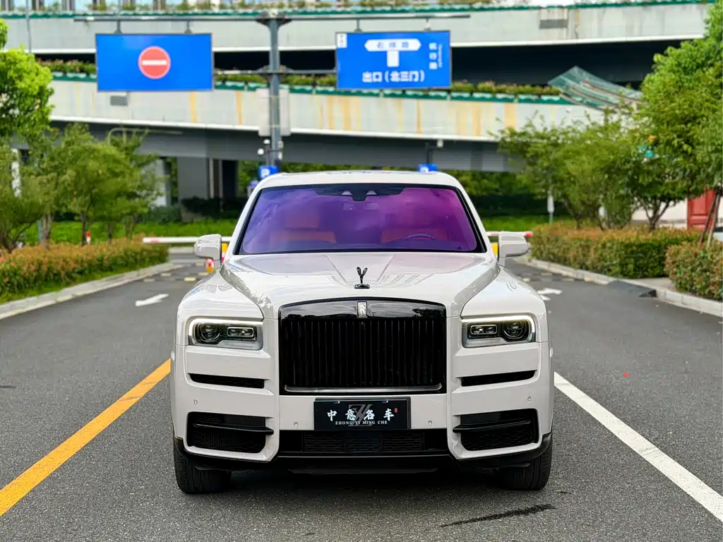 Rolls-Royce Cullinan — миниатюра 2