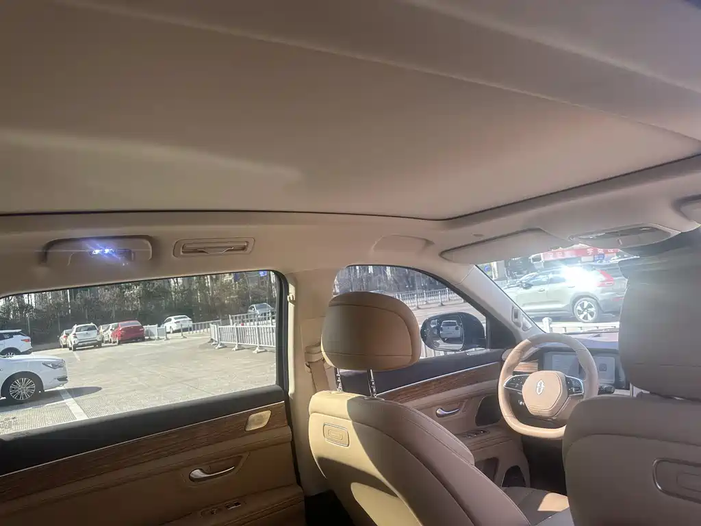 AITO ASK THE WORLD M7