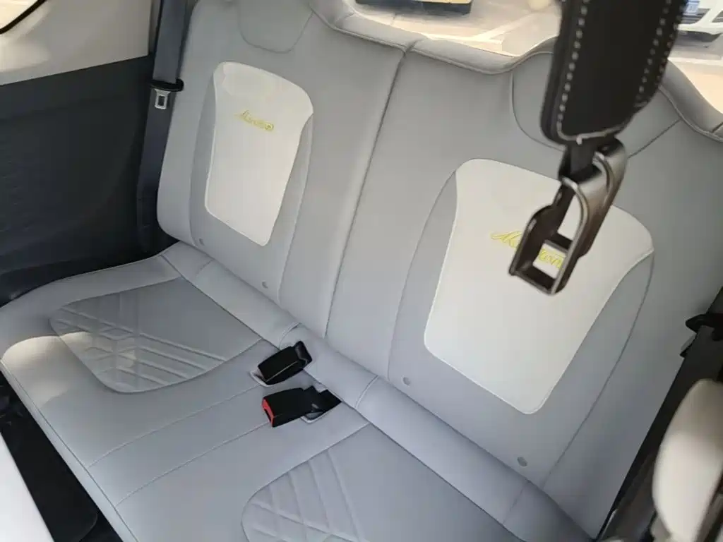 Wuling MINIEV — миниатюра 17