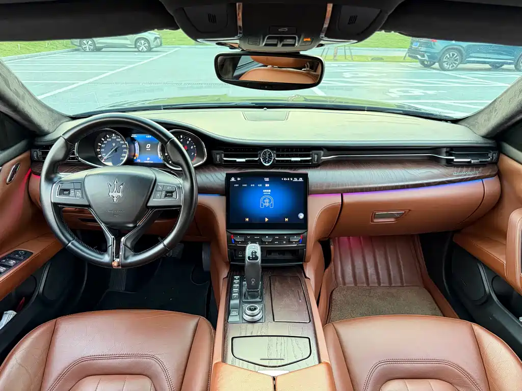 Maserati Quattroporte — миниатюра 8