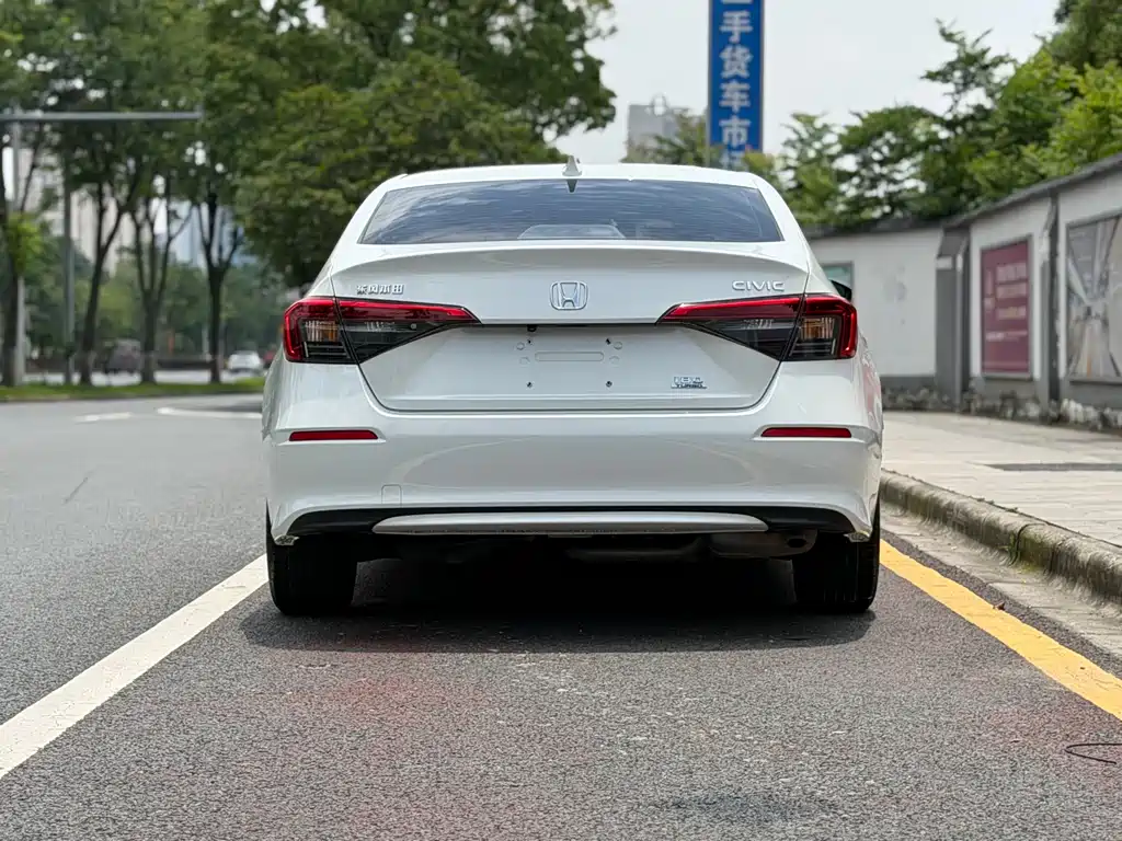 Honda Civic 2022 180TURBO CVT