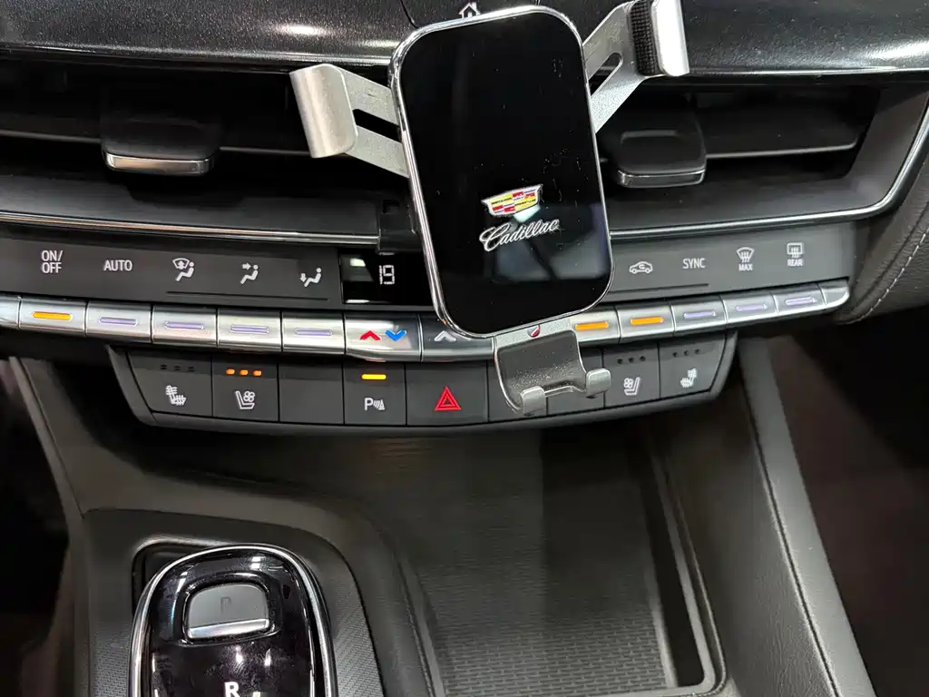 Cadillac CT5 — миниатюра 19