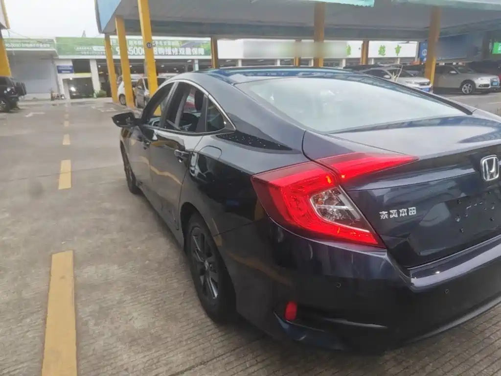 Honda Civic — миниатюра 5