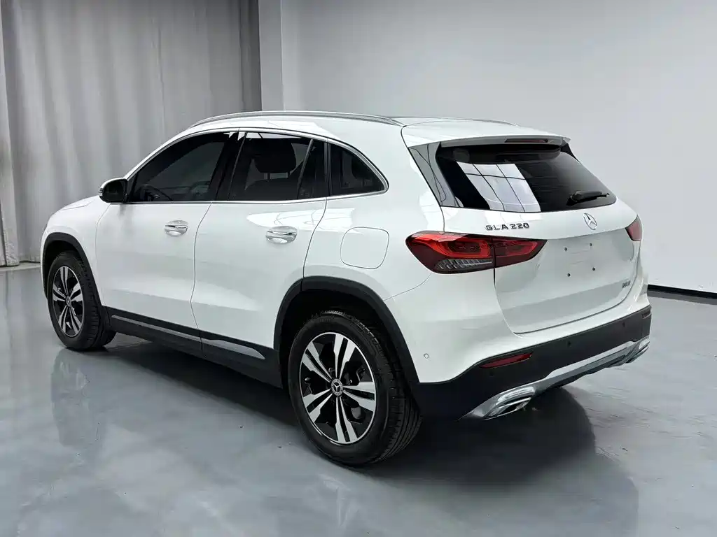 Mercedes-Benz GLA — миниатюра 4