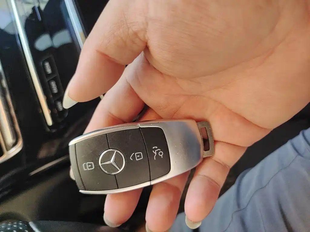 Mercedes-Benz C-Class — миниатюра 12