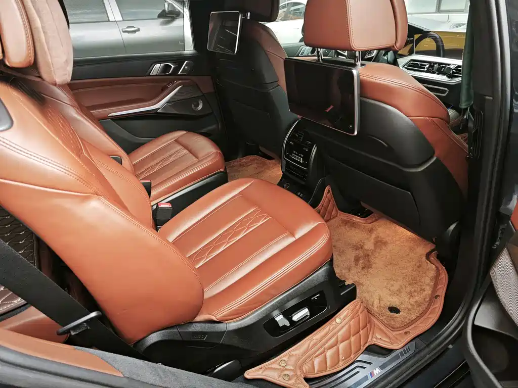 BMW X7 — миниатюра 6