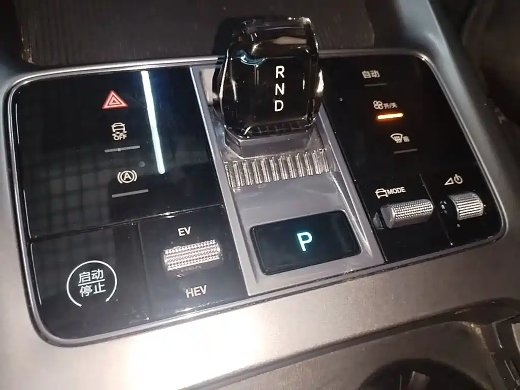 BYD Seal — миниатюра 14
