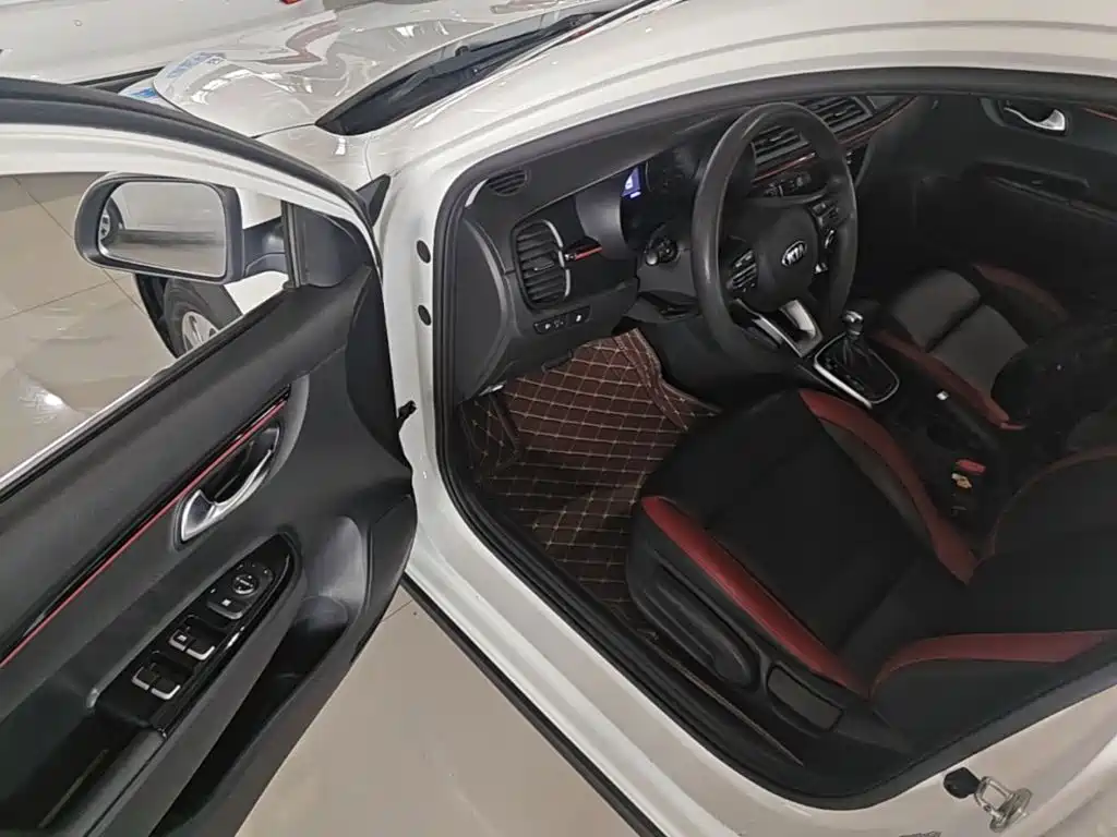 Kia KX Cross — миниатюра 16