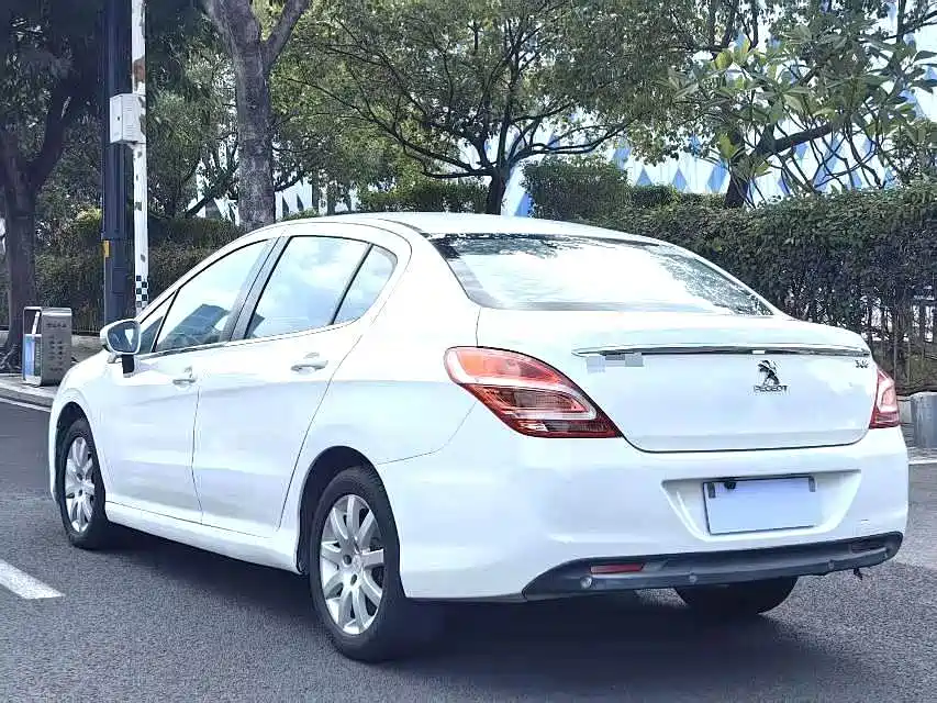 Peugeot 308 — миниатюра 6