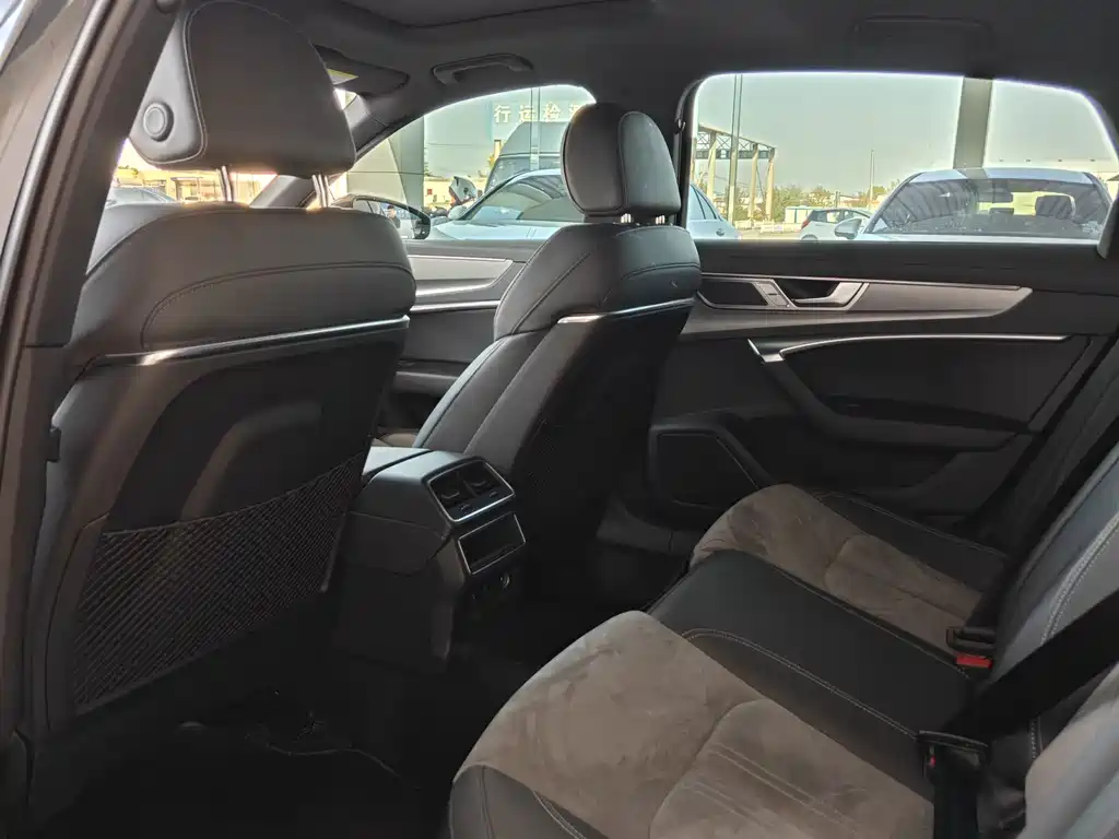Audi A6L — миниатюра 6