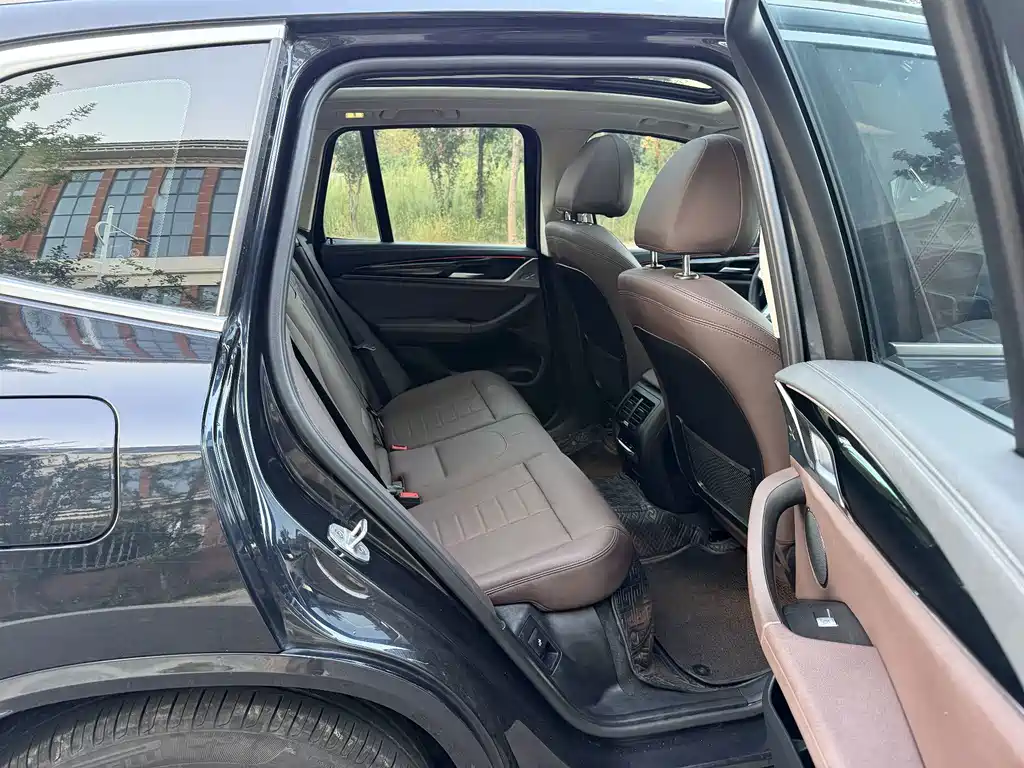 BMW X3 — миниатюра 13