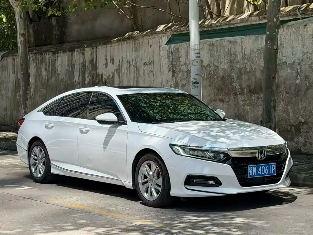 Honda Accord — миниатюра 12