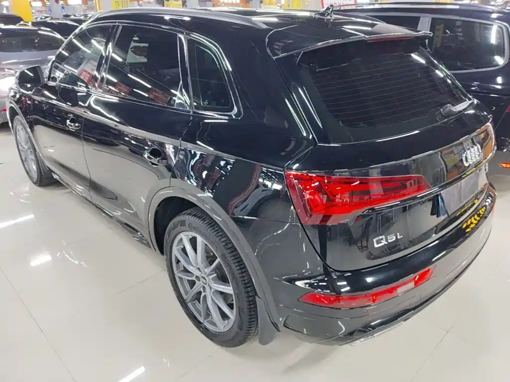 Audi Q5L — миниатюра 5