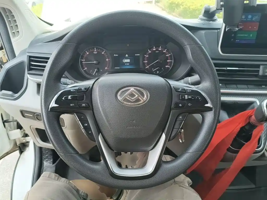 Maxus V90 — миниатюра 17