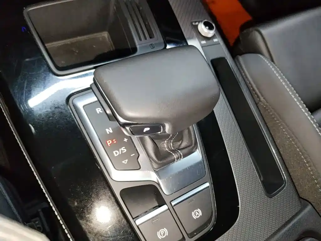 Audi Q5L — миниатюра 14
