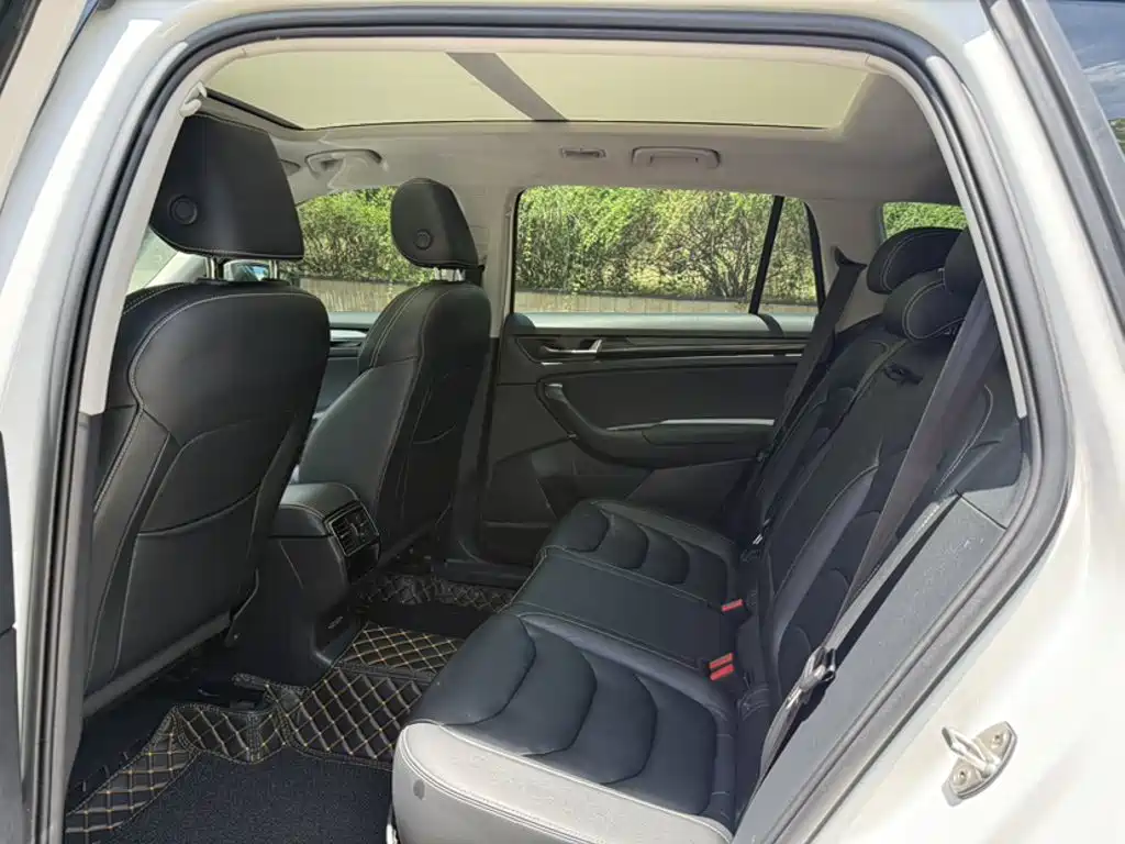 Skoda Kodiaq — миниатюра 20