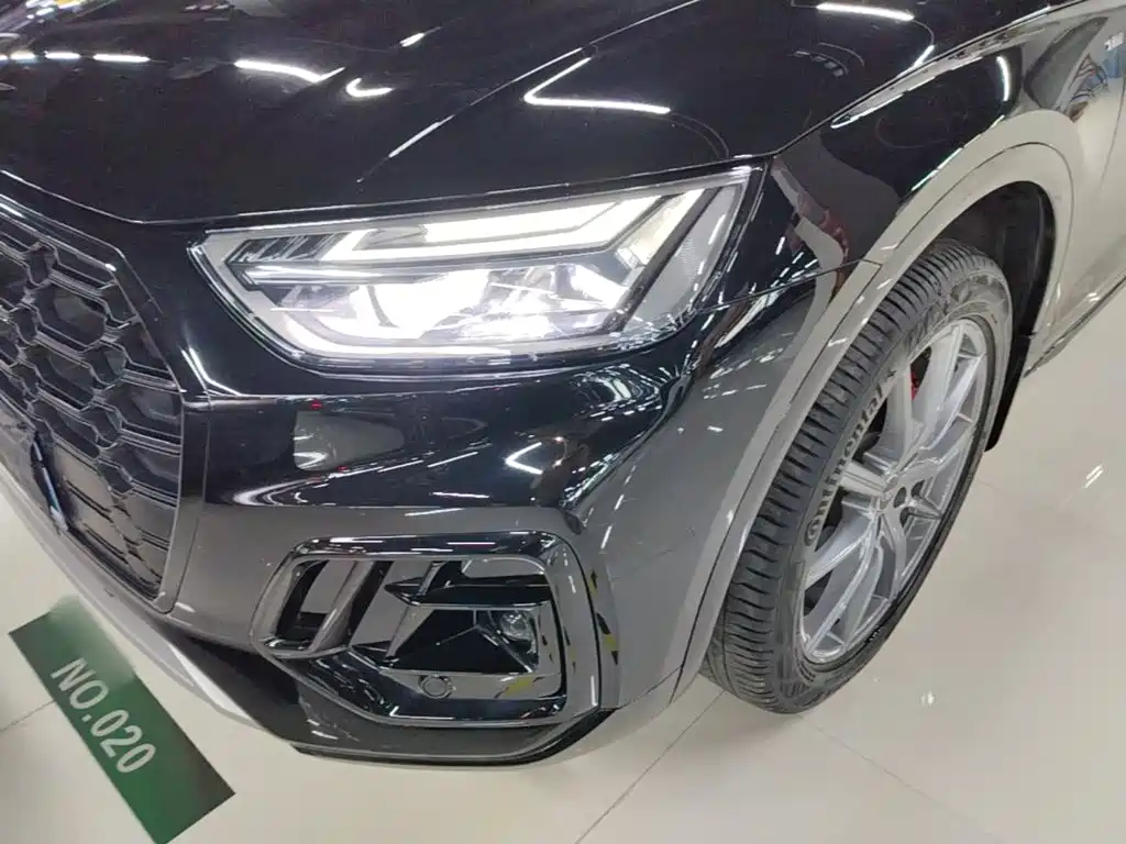 Audi Q5L — миниатюра 24