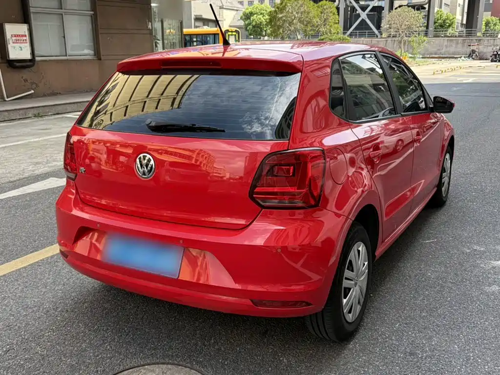 Volkswagen Polo — миниатюра 6