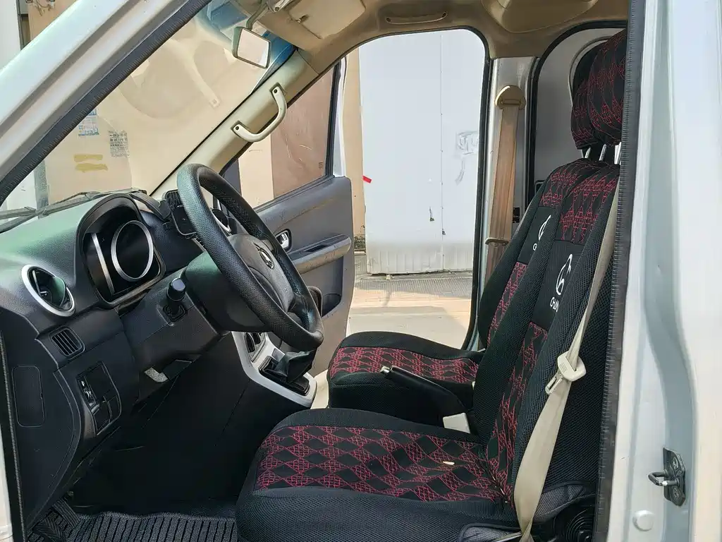Kaicheng Ruixing M70 — миниатюра 9