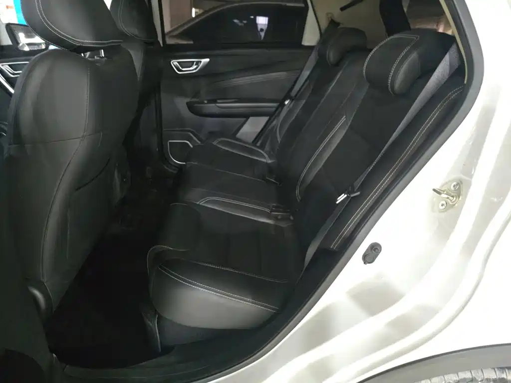 Geely Vision X3 — миниатюра 14