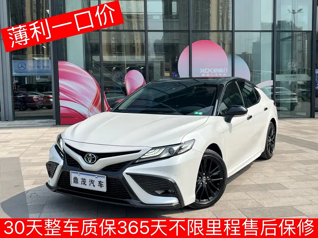 TOYOTA CAMRY