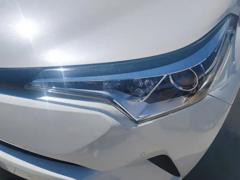 Toyota C-HR — миниатюра 5