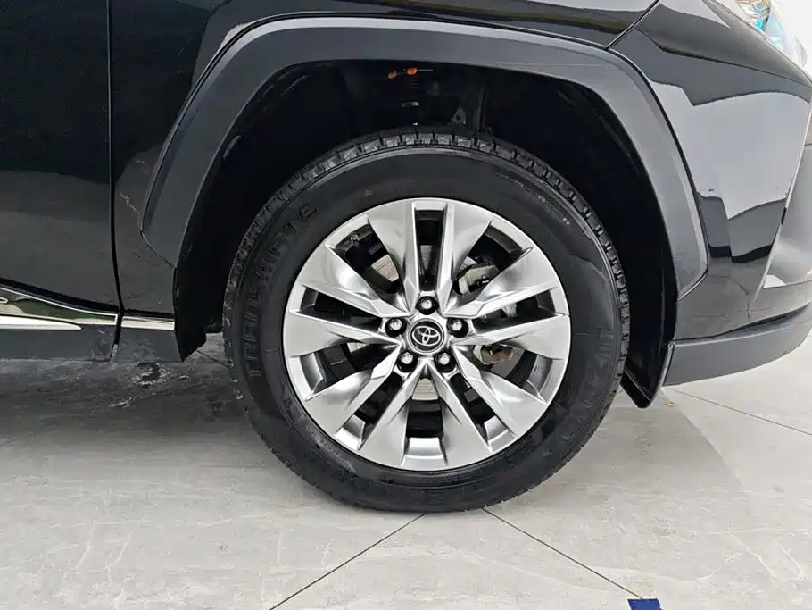 Toyota Wildlander — миниатюра 6