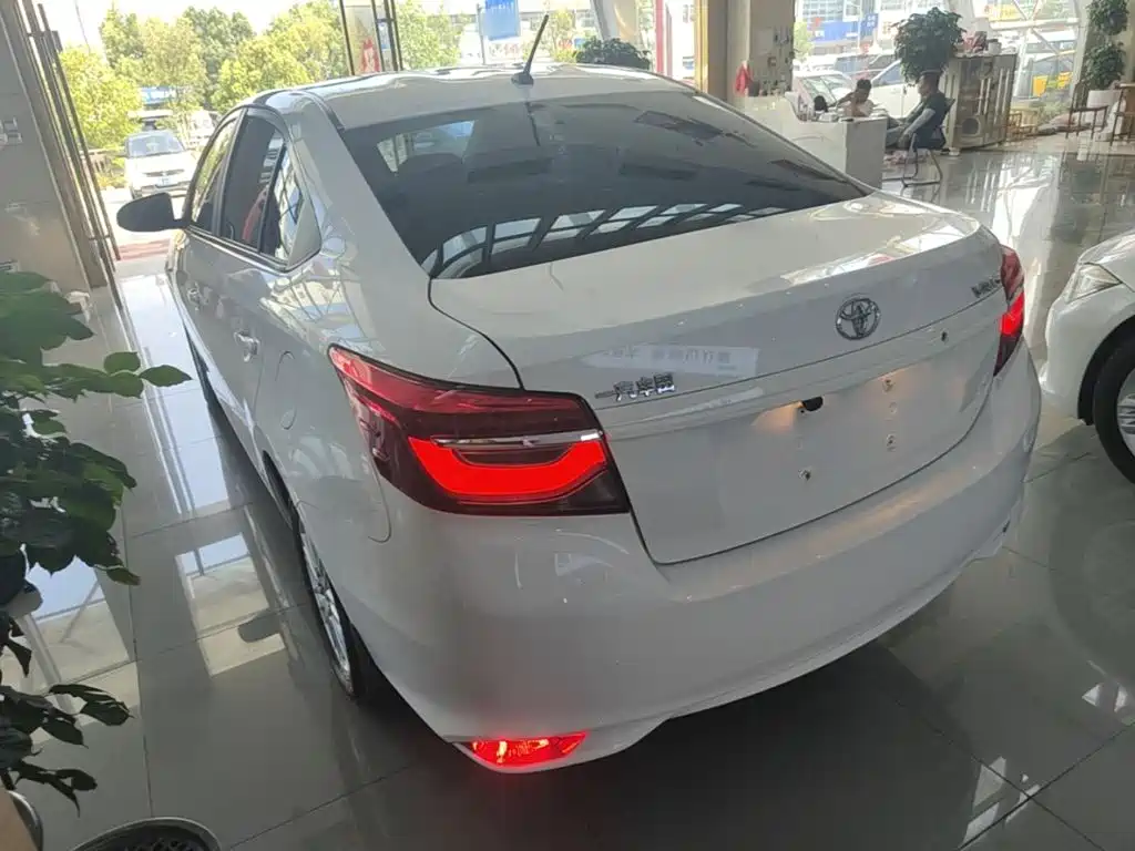 Toyota Vios — миниатюра 5