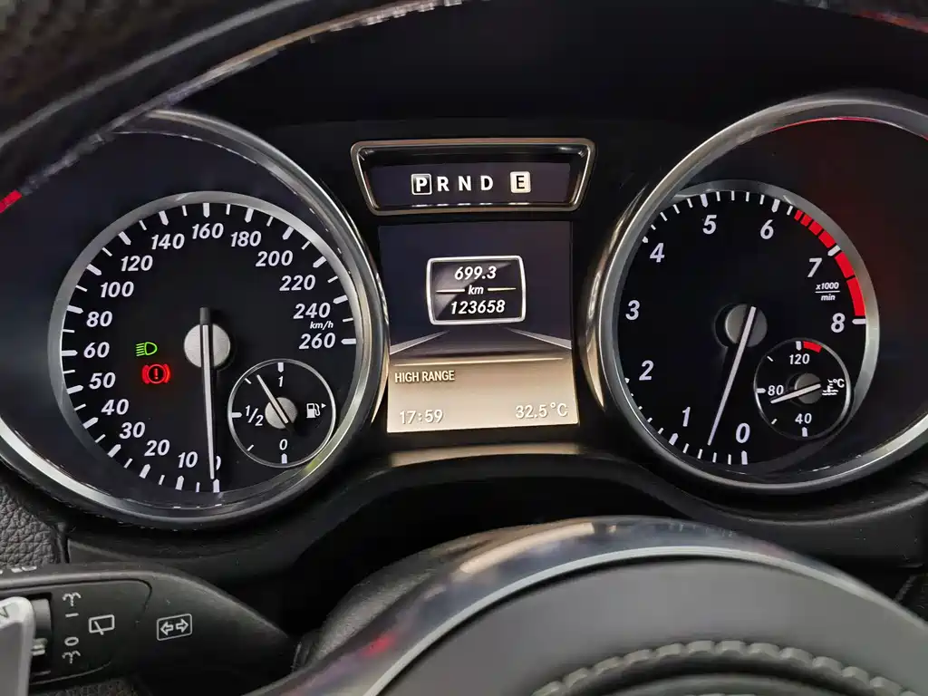 Mercedes-Benz G-Class — миниатюра 6