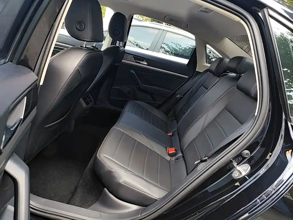 Volkswagen Lavida — миниатюра 17