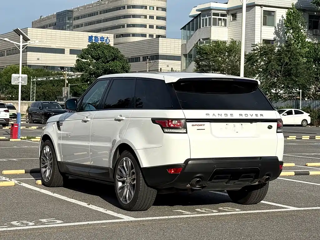 Land Rover Sport — миниатюра 6
