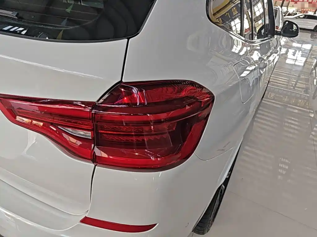 BMW X3 — миниатюра 8