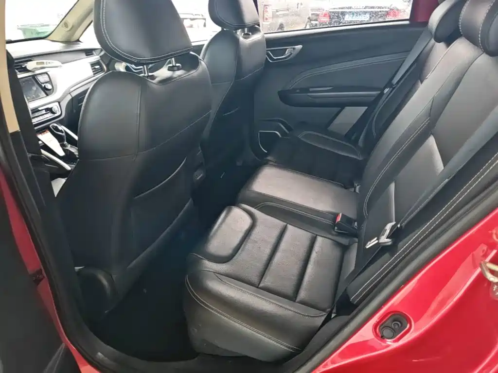Geely Vision X3 — миниатюра 13