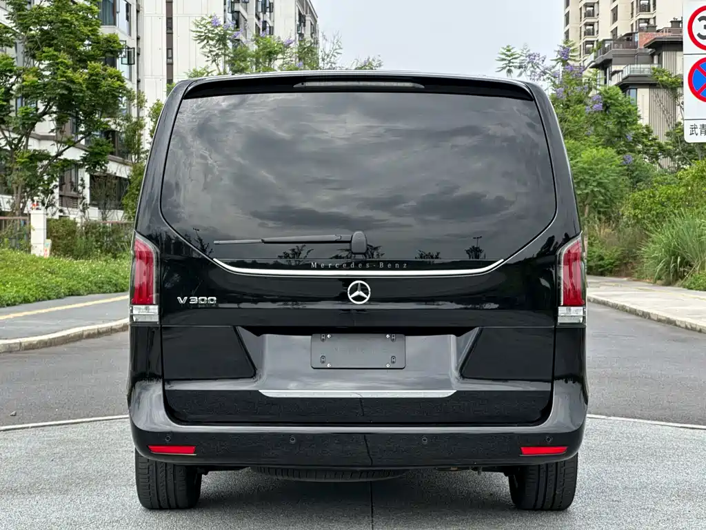 Mercedes-Benz V-Class — миниатюра 5